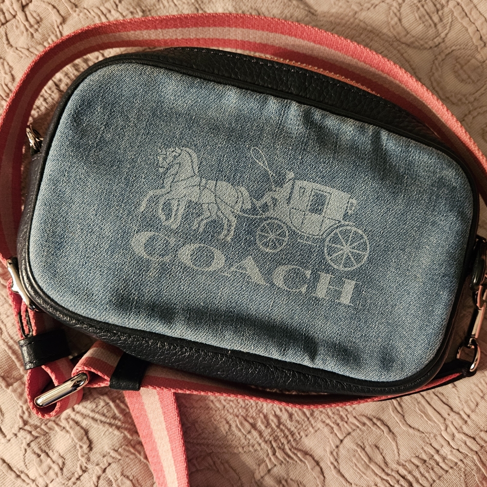 Rare EUC Coach Denim Crossbody Bag with Pink Strap 2 Way Mini Bag No Call Outs! - Picture 10 of 16